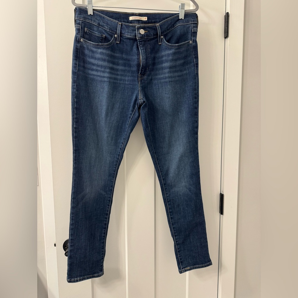 Levi's 311 Shaping Skinny Jeans